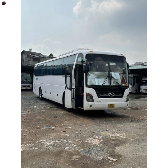 THUÊ XE 45 CHỖ (1)
